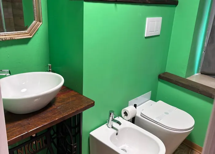 Red 2 Bed and breakfast 3*